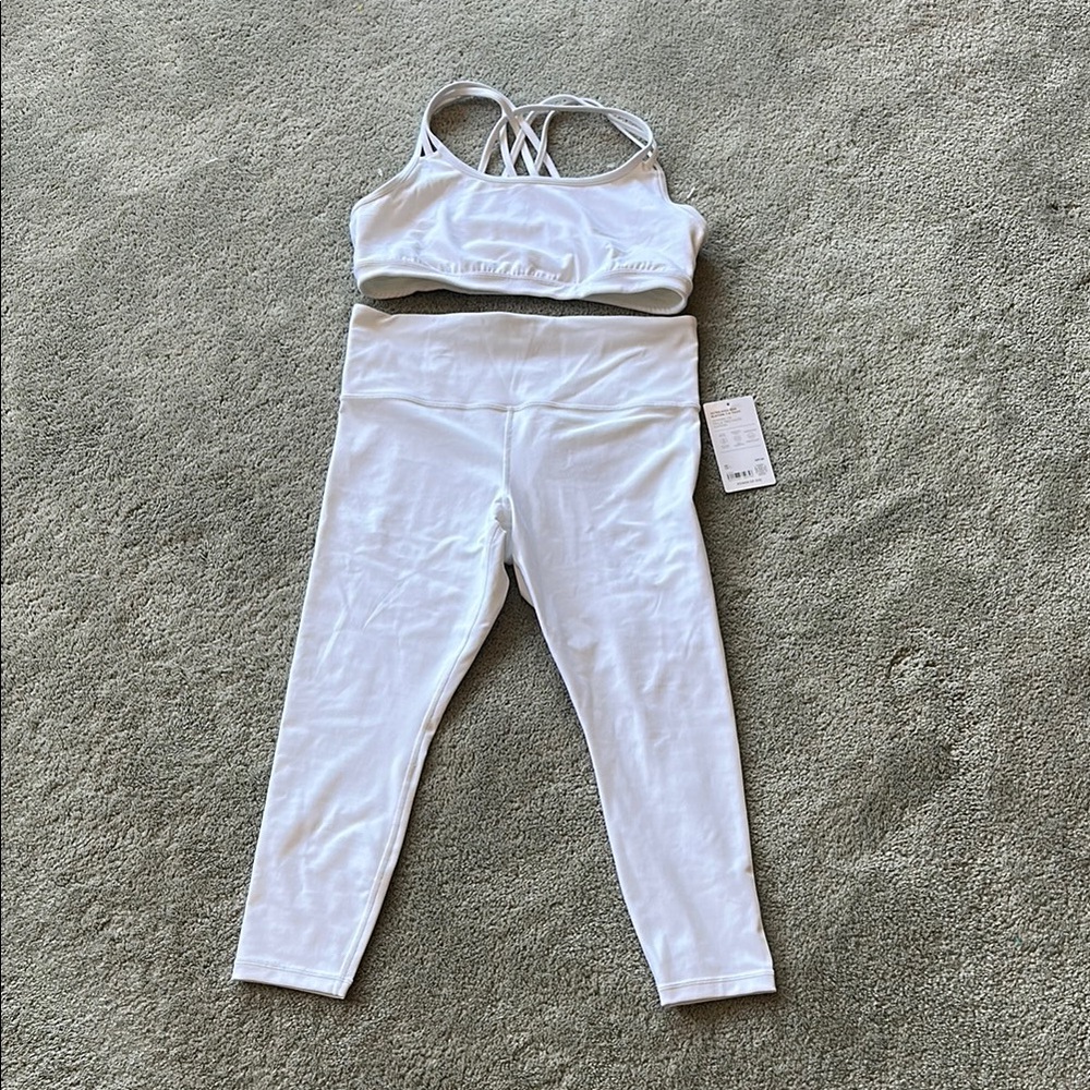 Athleta Elation 7/8 Legging and Fully Focused Sports Bra Activewear Set